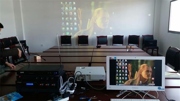 工厂办公室投影仪 音响