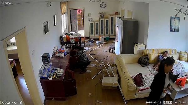 家用看老人监控