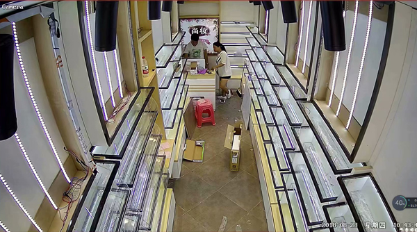 化妆品店监控和一体机